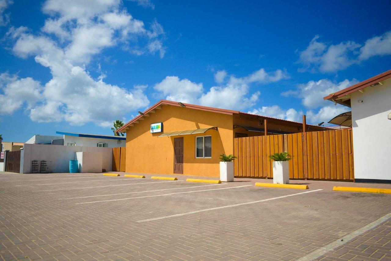Aruba Smart Apartments Palm Beach Exterior photo