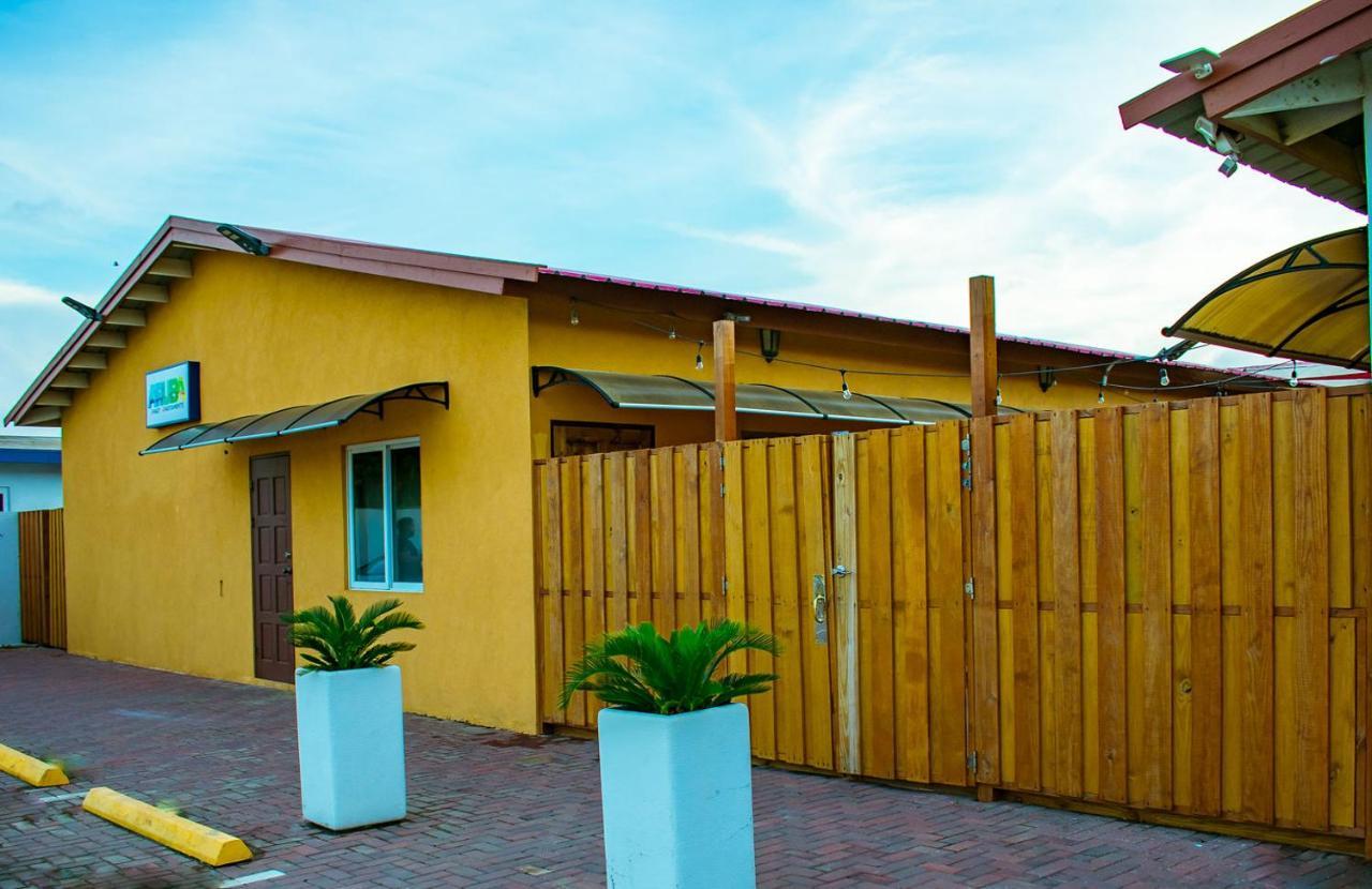 Aruba Smart Apartments Palm Beach Exterior photo